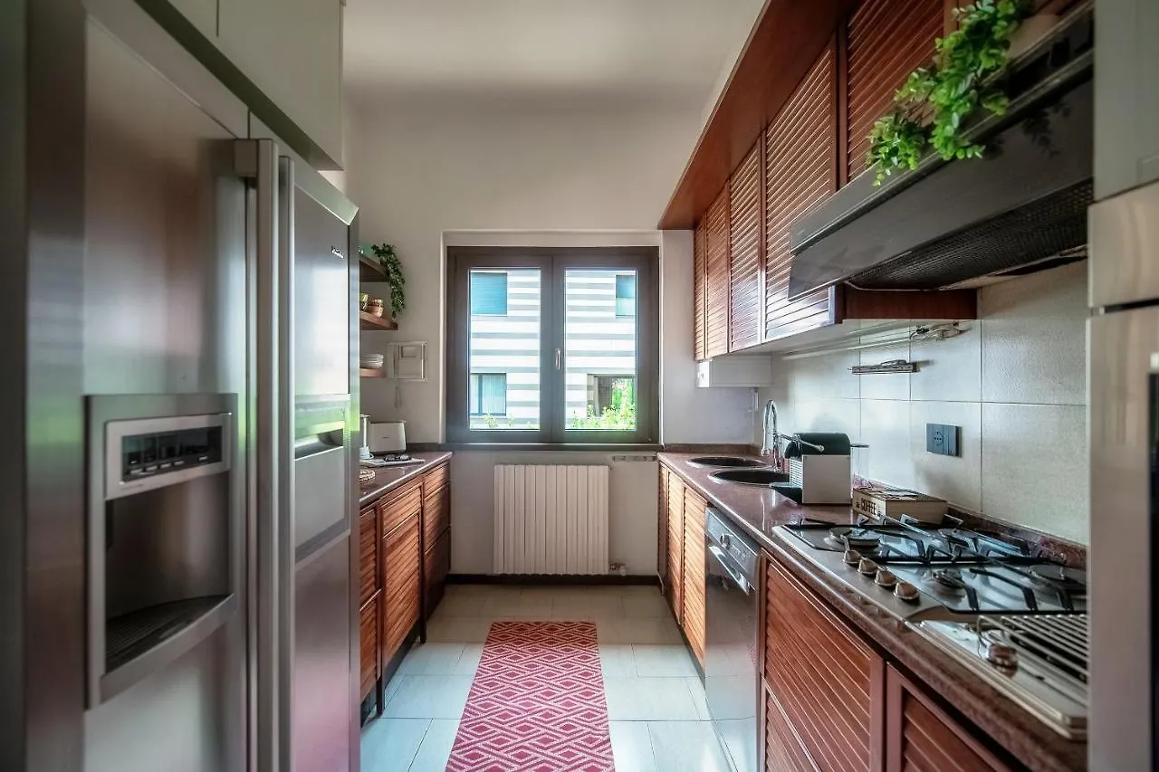 Joivy Villa Sofia コモ 0*,